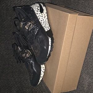 Steve Madden Cliff Sneaker Black and Gold